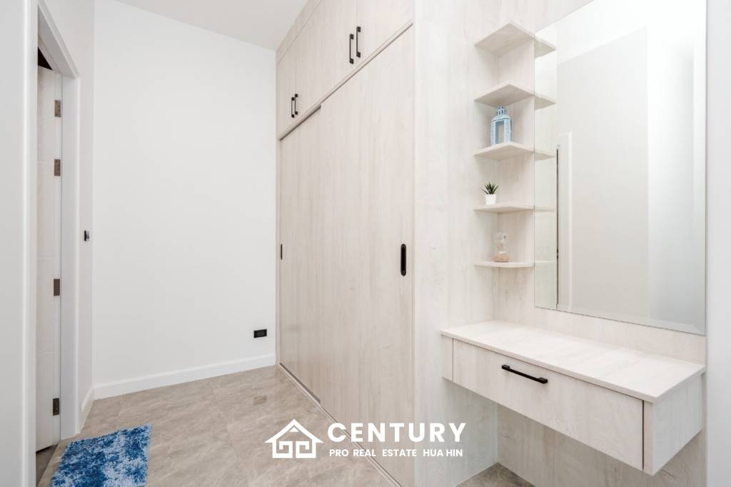 Contemporary 3-Bed Villa in Hua Hin