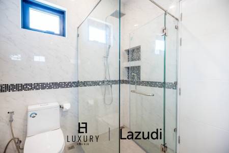 Contemporary 3-Bed Villa in Hua Hin