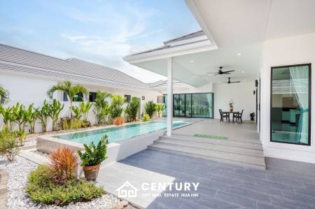 Contemporary 3-Bed Villa in Hua Hin