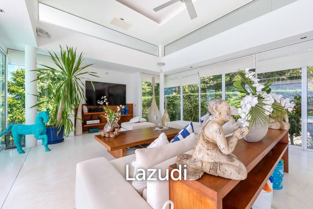 One-of-a-Kind Ultra Luxury Villa on Southeast Coast