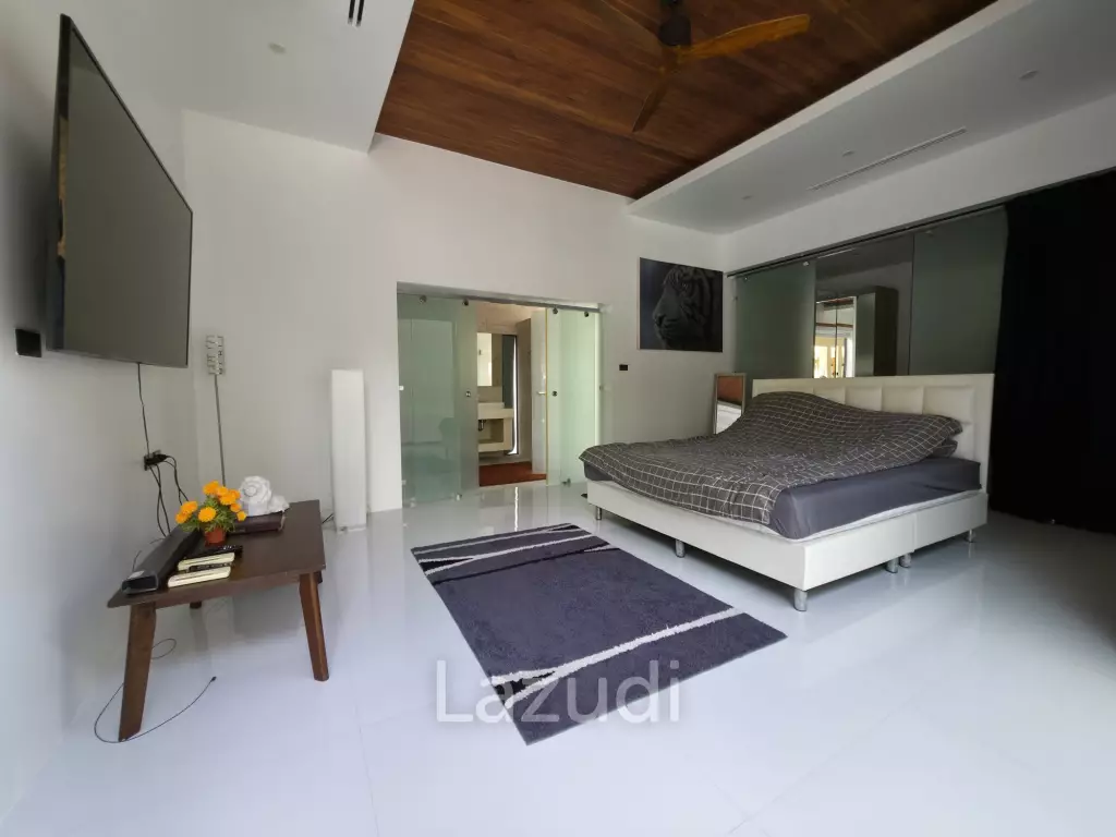 Hot Priced 3+1 Bed Bali Style Villa in Mae Nam