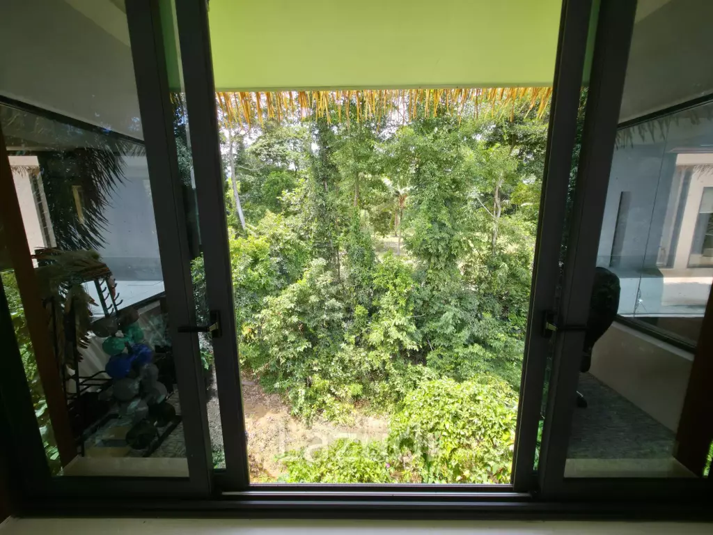 Hot Priced 3+1 Bed Bali Style Villa in Mae Nam