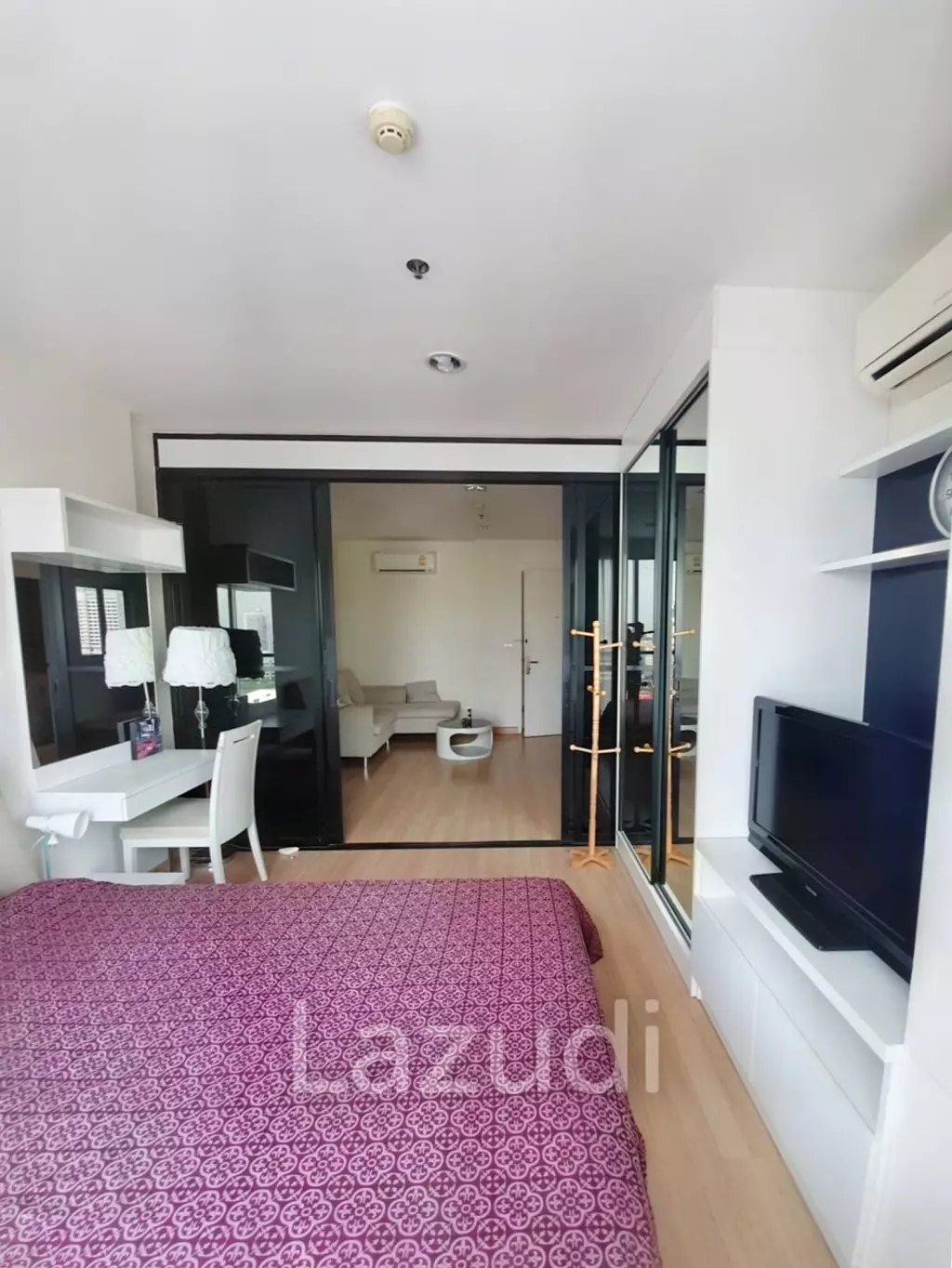 1 Bed 1 Bath 40 SQ.M Life @ Ladprao 18