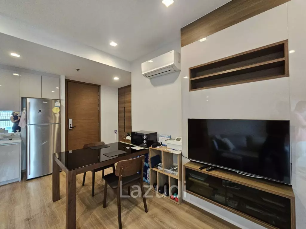 2 Bed 2 Bath 65 SQ.M The Address Sathorn