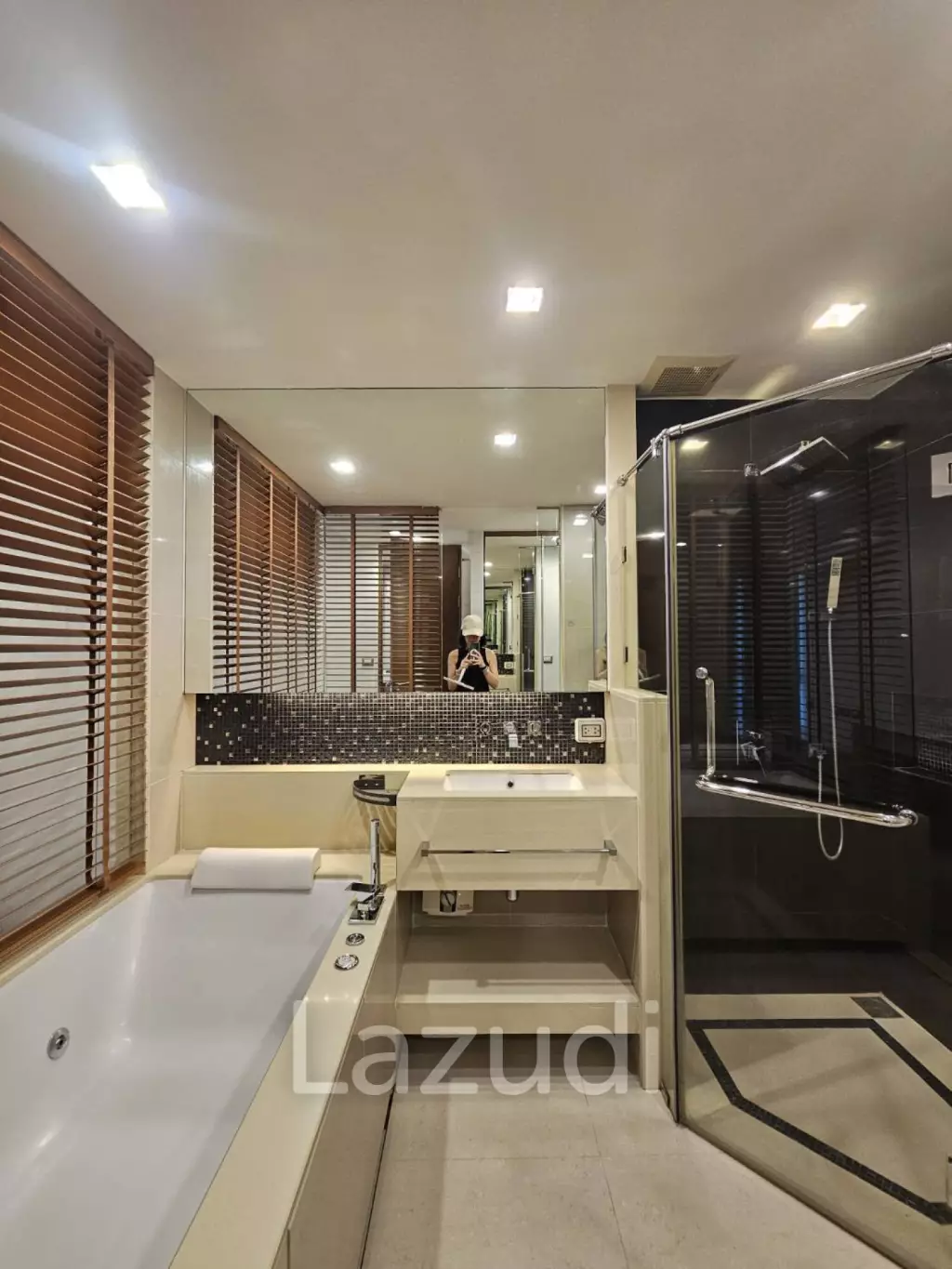2 Bed 2 Bath 65 SQ.M The Address Sathorn