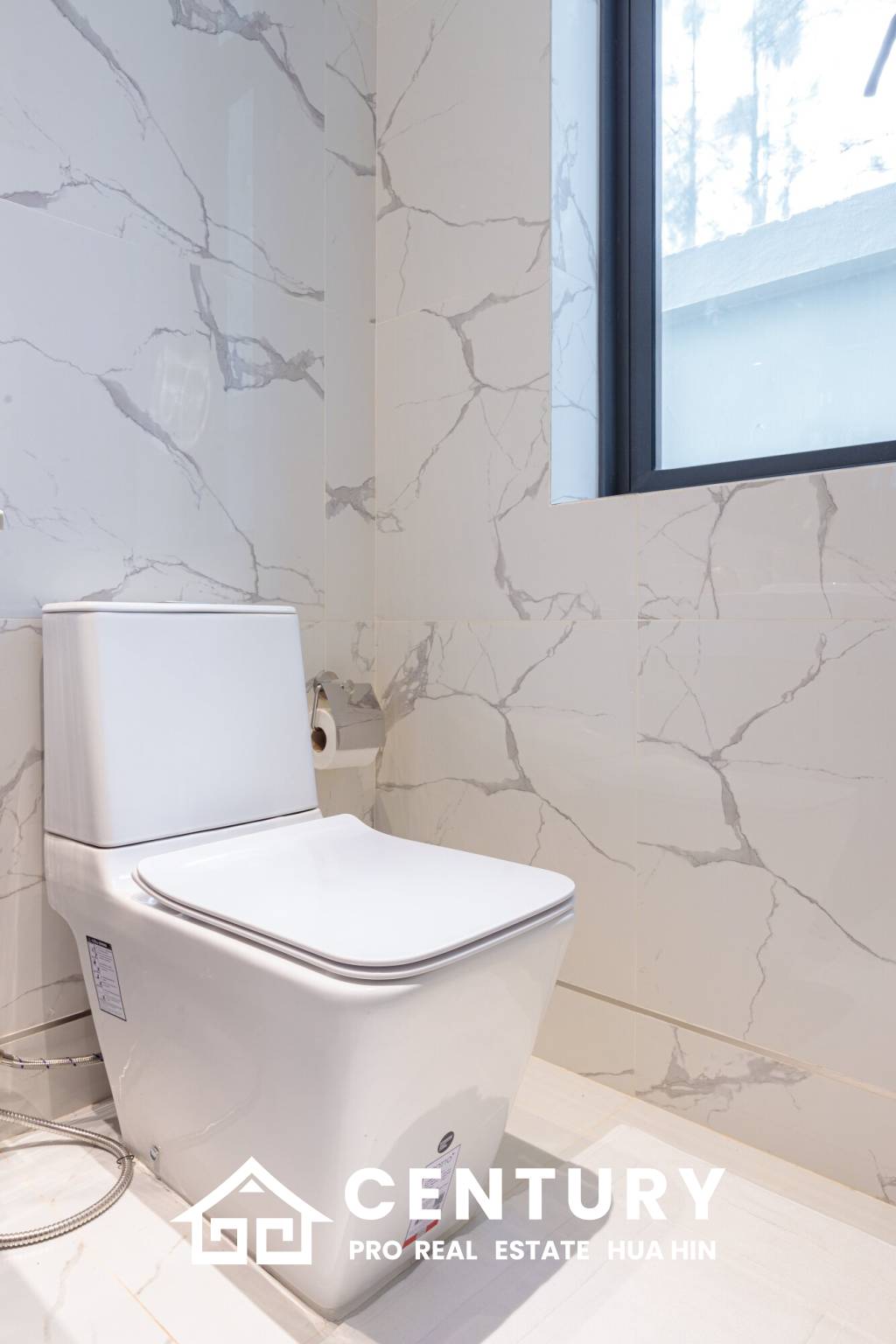 444 Kvm 3 Seng 3 Bad Villa for Salg