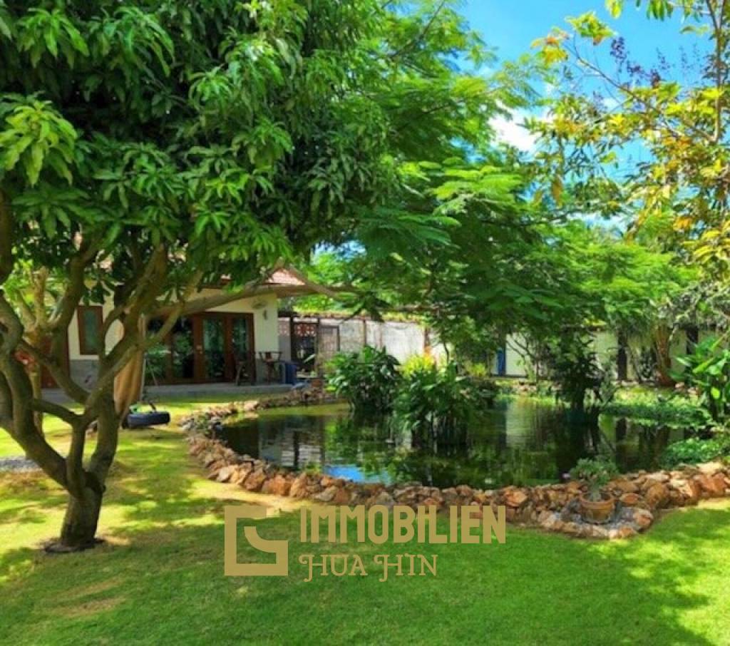 HANA VILLAGE 3  : 5 bed pool villa