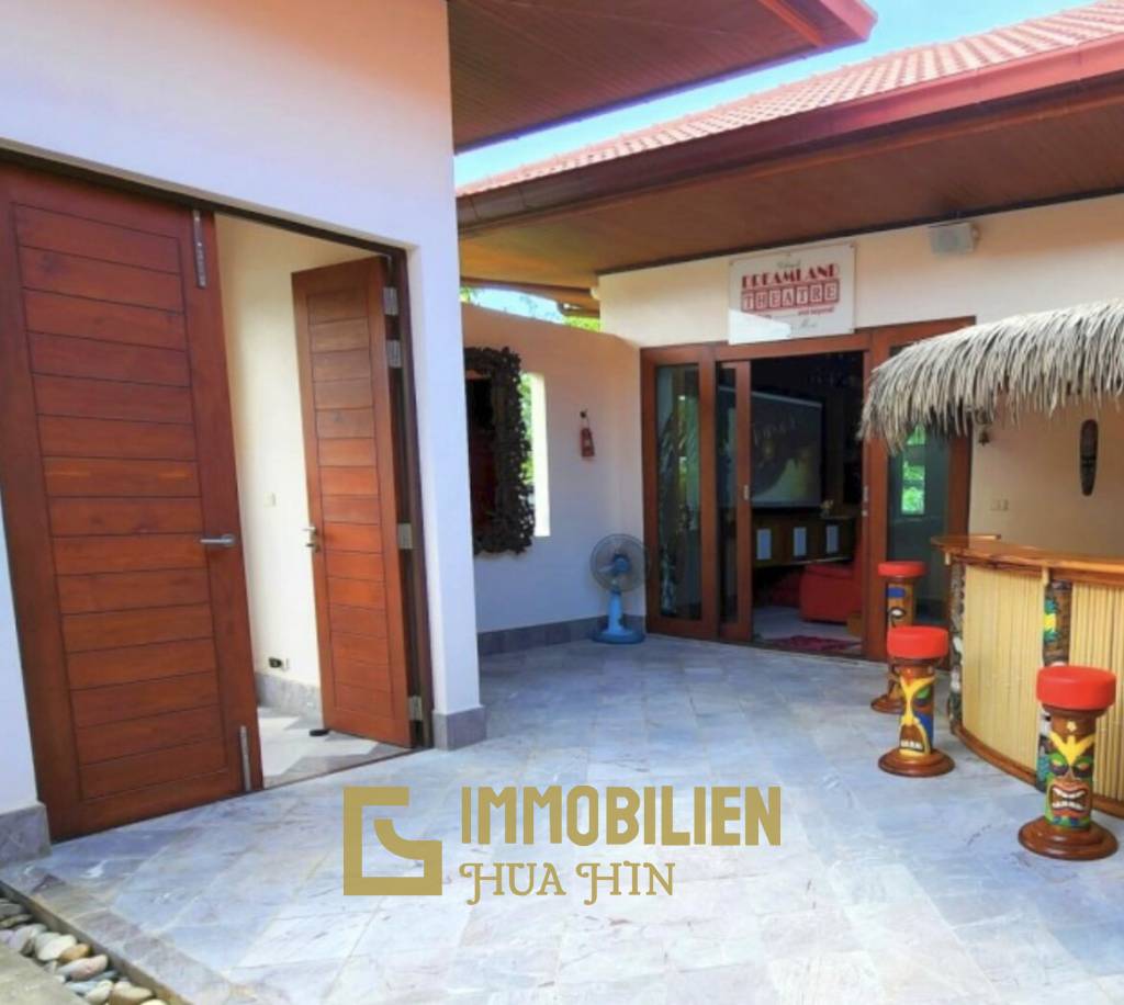 HANA VILLAGE 3  : 5 bed pool villa