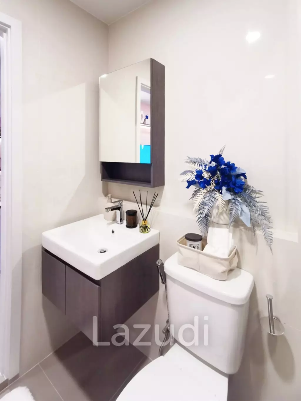35F 30.89 sqm 1 Bed Condo at Aspire Onnut Station Bang Chak