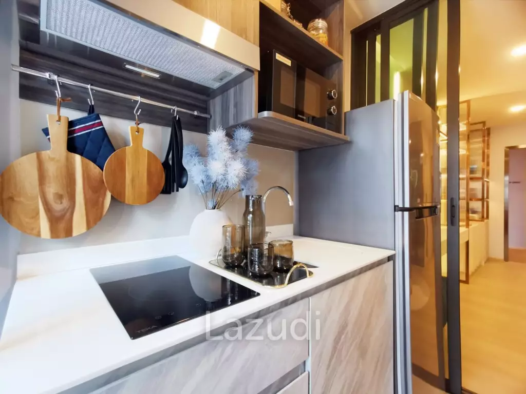 30 sqm modern 1 bedroom condo at Aspire Onnut Station Bang Chak