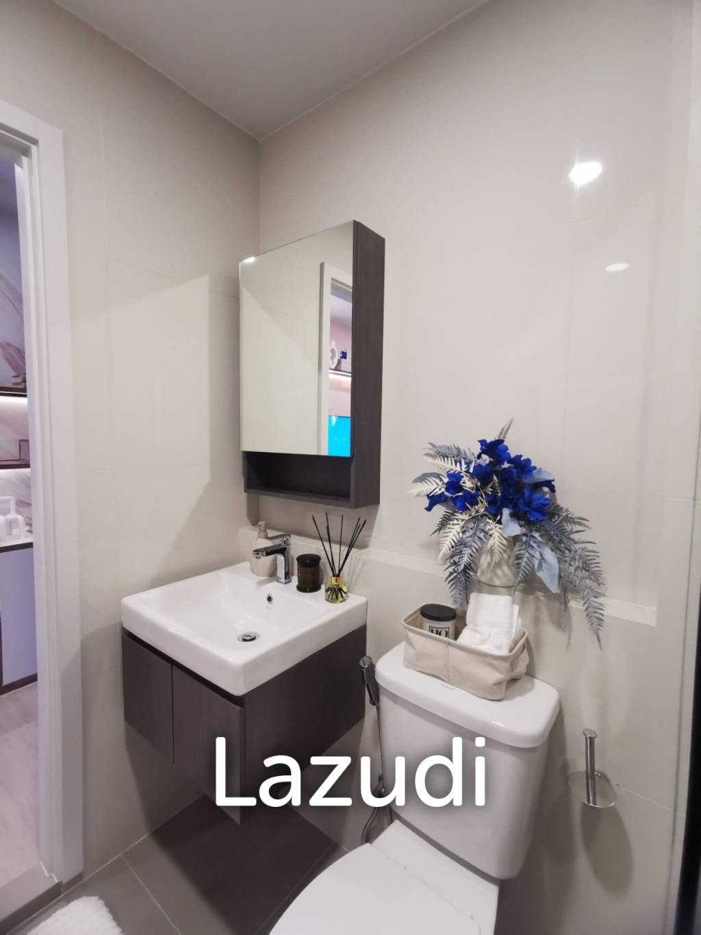 31.94 sqm 1 Bedroom Condo at Aspire Onnut Station Bang Chak Bangkok