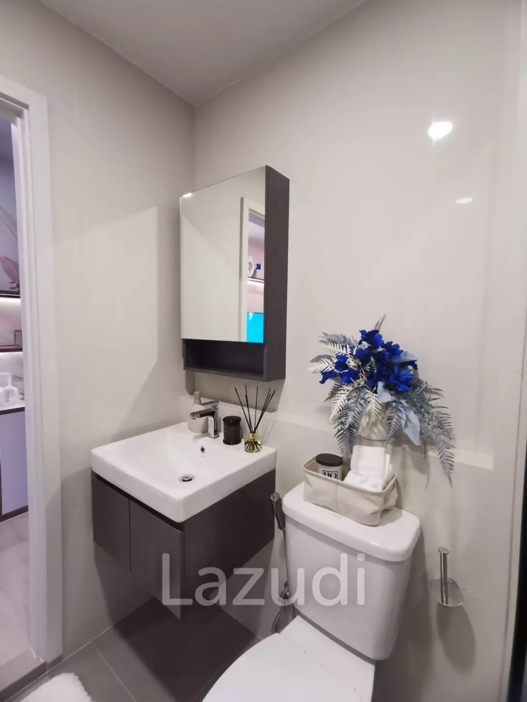 31.94 sqm 1 Bedroom Condo at Aspire Onnut Station Bang Chak Bangkok