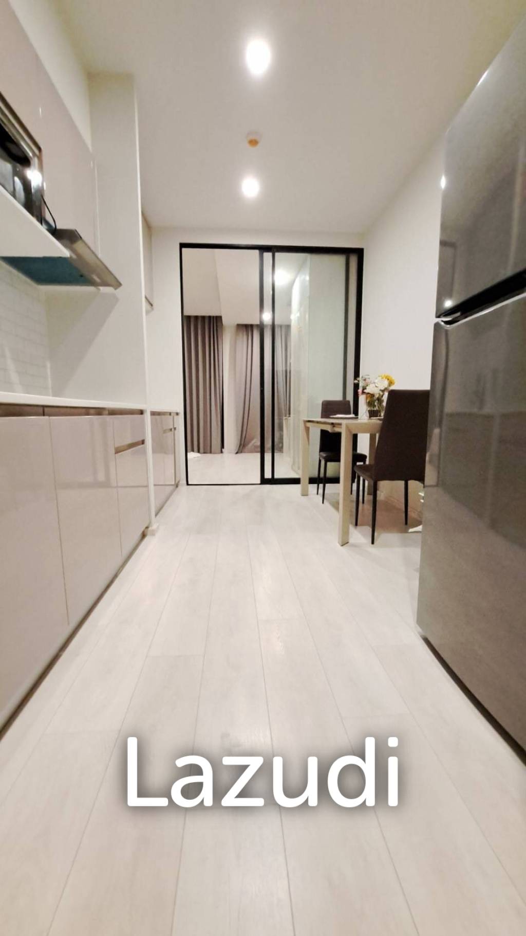 1 Bed 1 Bath 45 SQ.M Noble Ploenchit