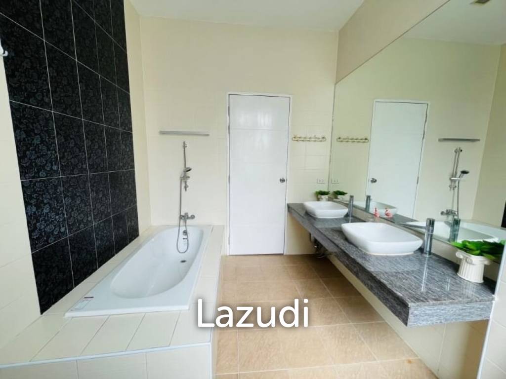 3 Bedrooms 3 Bathrooms 480 Sqm. House soi Siam Country Club