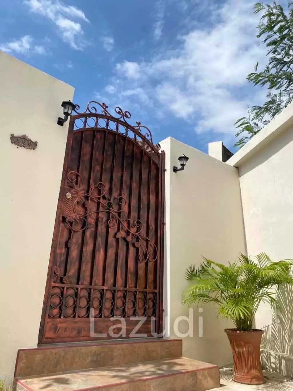 3 Bedrooms 3 Bathrooms 480 Sqm. House soi Siam Country Club