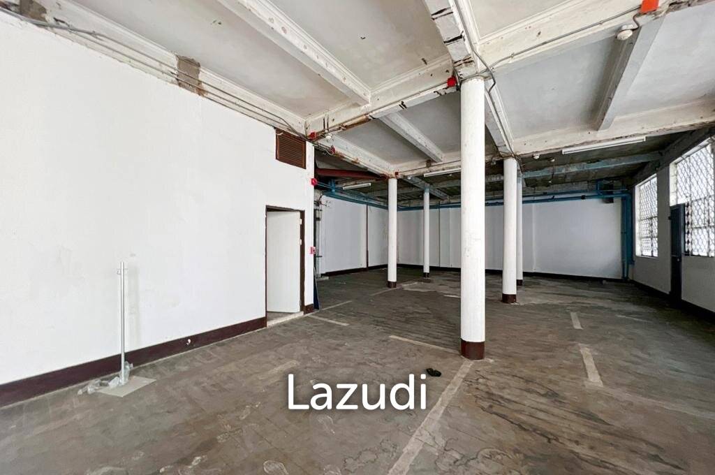 Prime Retail Spaces for Rent on Yaowarat Road, Chinatown Bangkok - Unbeatable Location