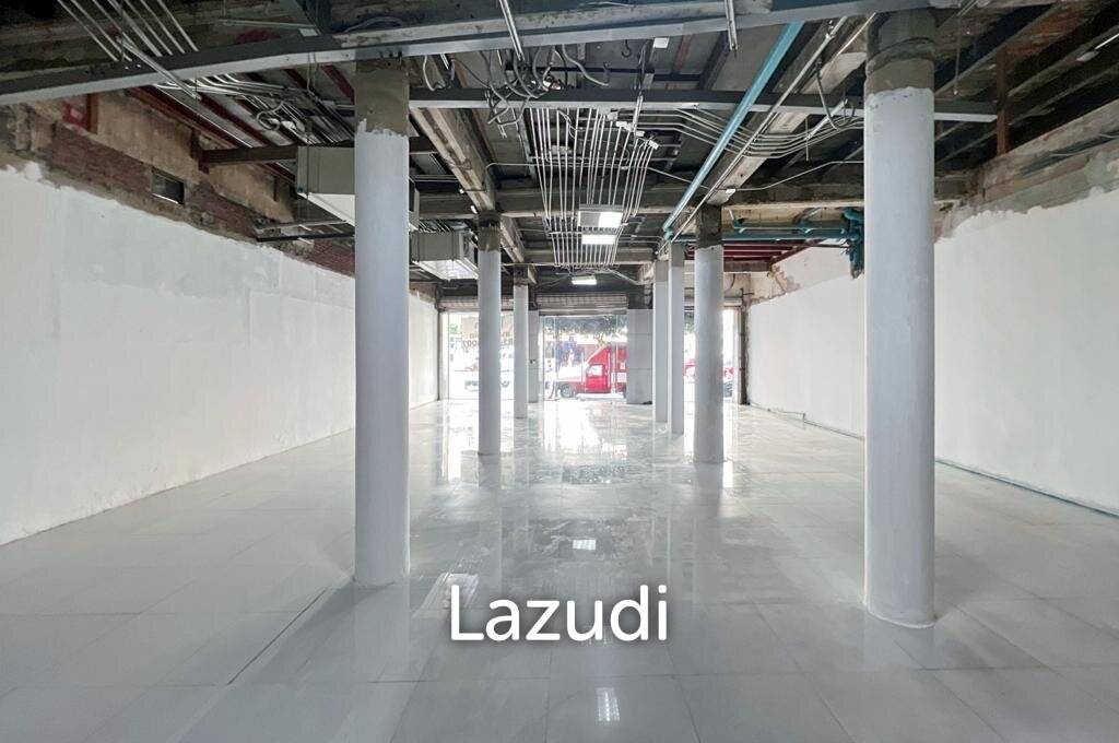 Prime Retail Spaces for Rent on Yaowarat Road, Chinatown Bangkok - Unbeatable Location