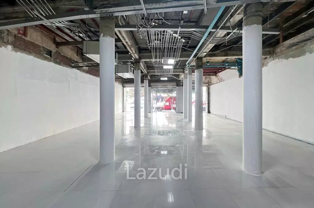 Prime Retail Spaces for Rent on Yaowarat Road, Chinatown Bangkok - Unbeatable Location
