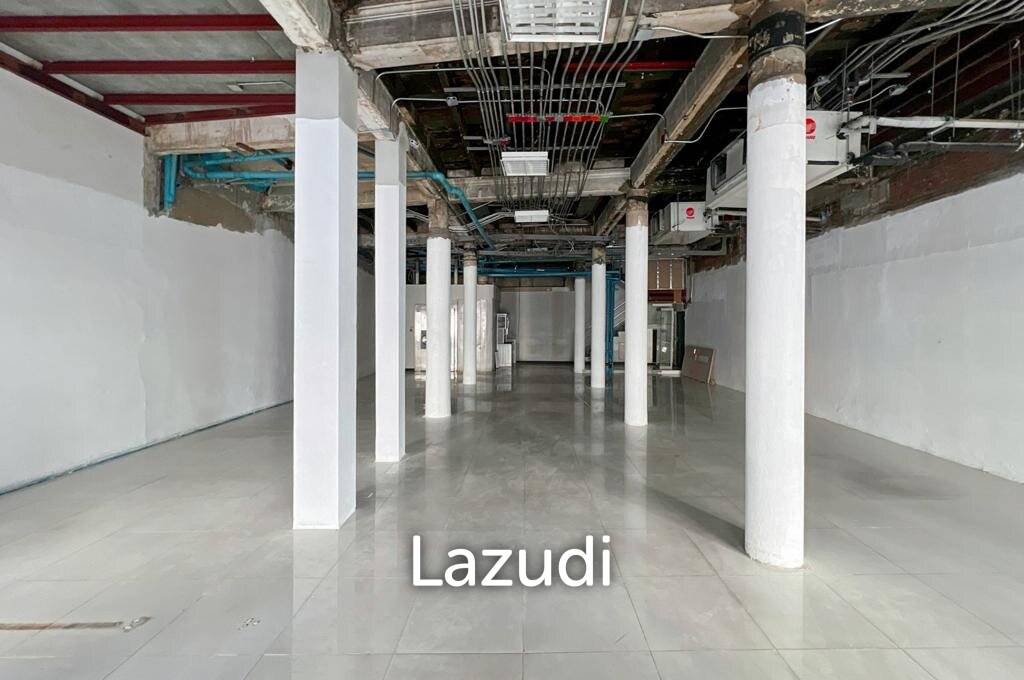 Prime Retail Spaces for Rent on Yaowarat Road, Chinatown Bangkok - Unbeatable Location