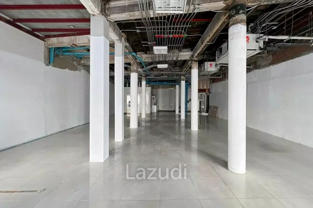 Prime Retail Spaces for Rent on Yaowarat Road, Chinatown Bangkok - Unbeatable Location