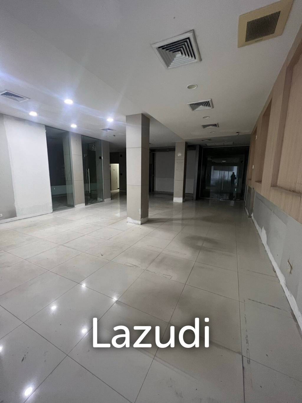 Prime Retail Spaces for Rent on Yaowarat Road, Chinatown Bangkok - Unbeatable Location