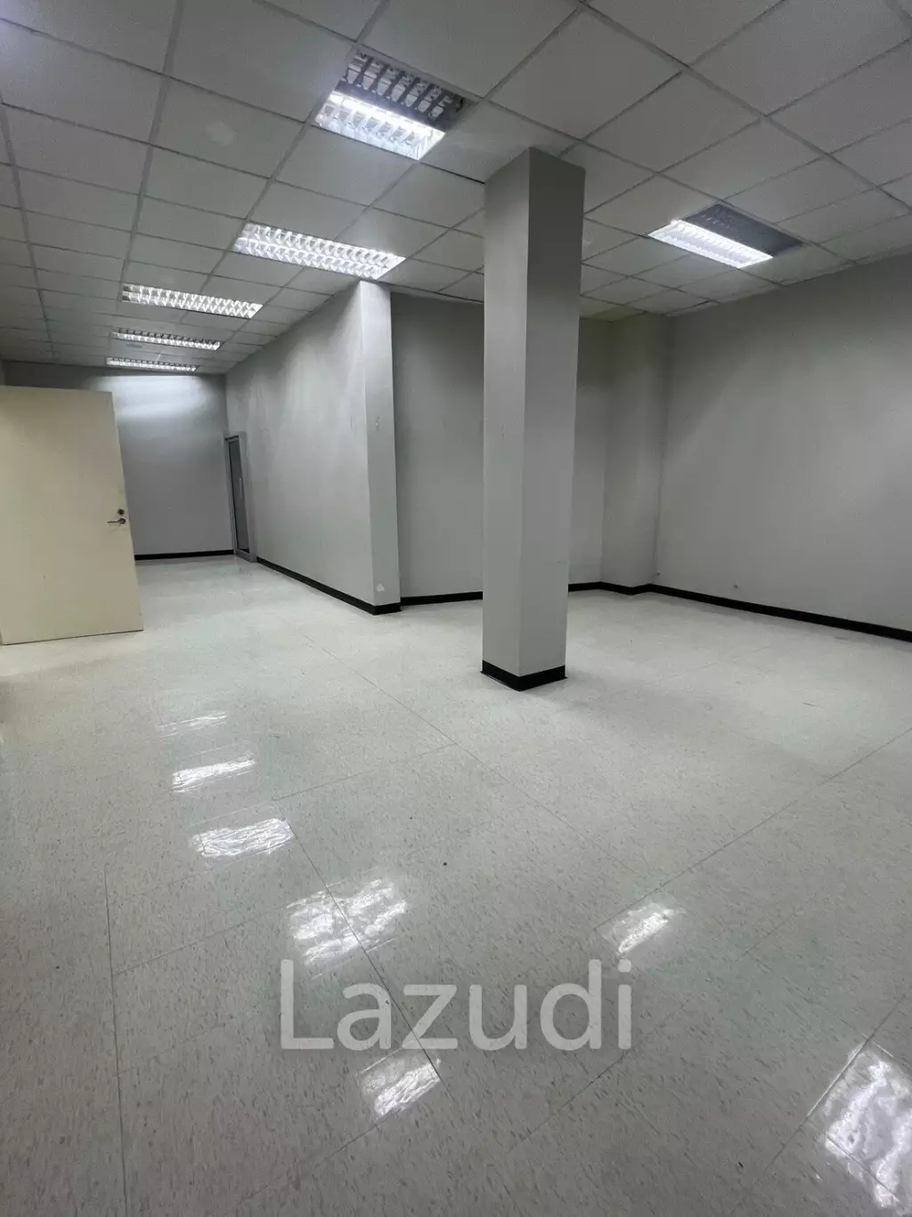 Prime Retail Spaces for Rent on Yaowarat Road, Chinatown Bangkok - Unbeatable Location