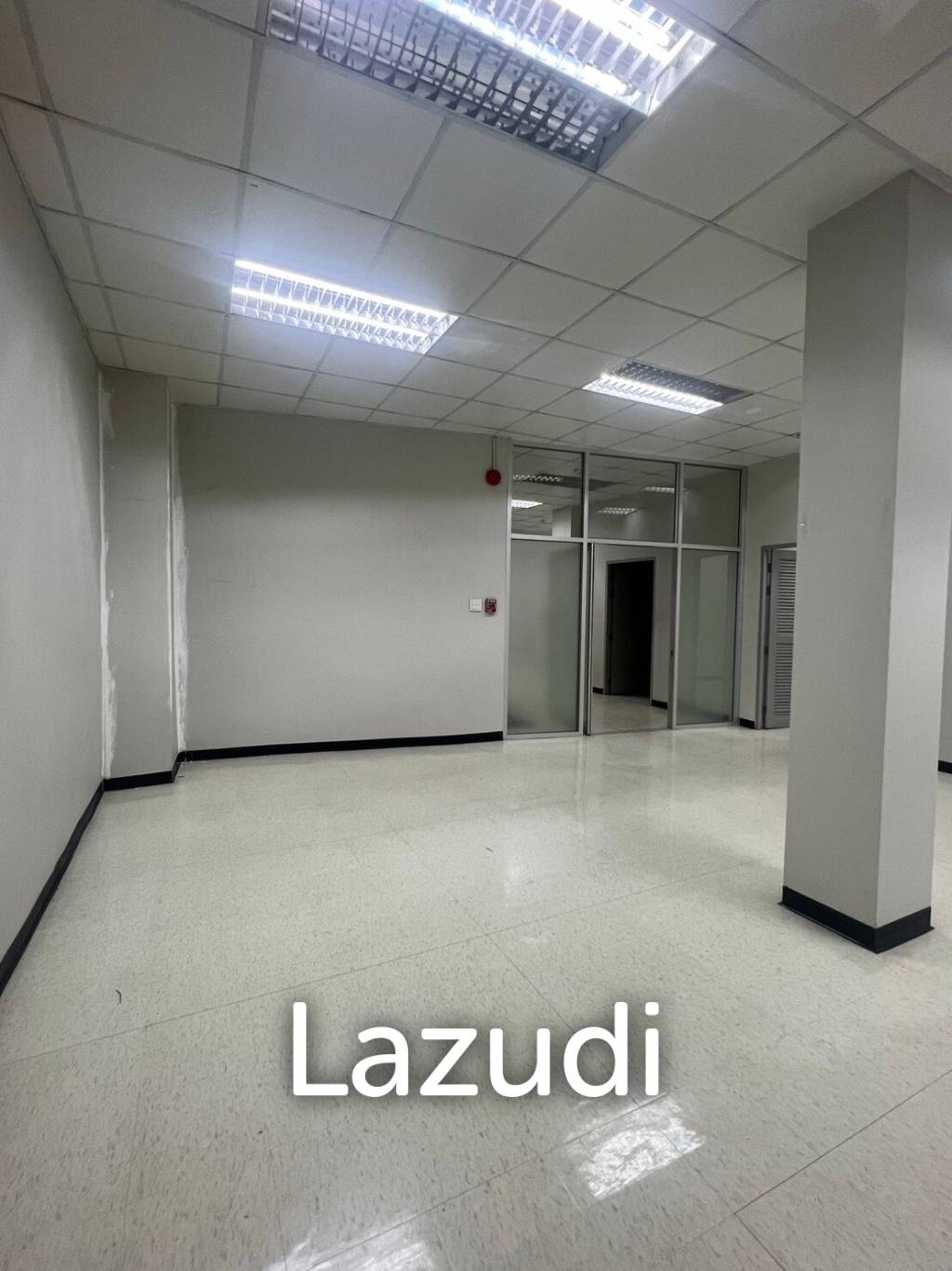 Prime Retail Spaces for Rent on Yaowarat Road, Chinatown Bangkok - Unbeatable Location