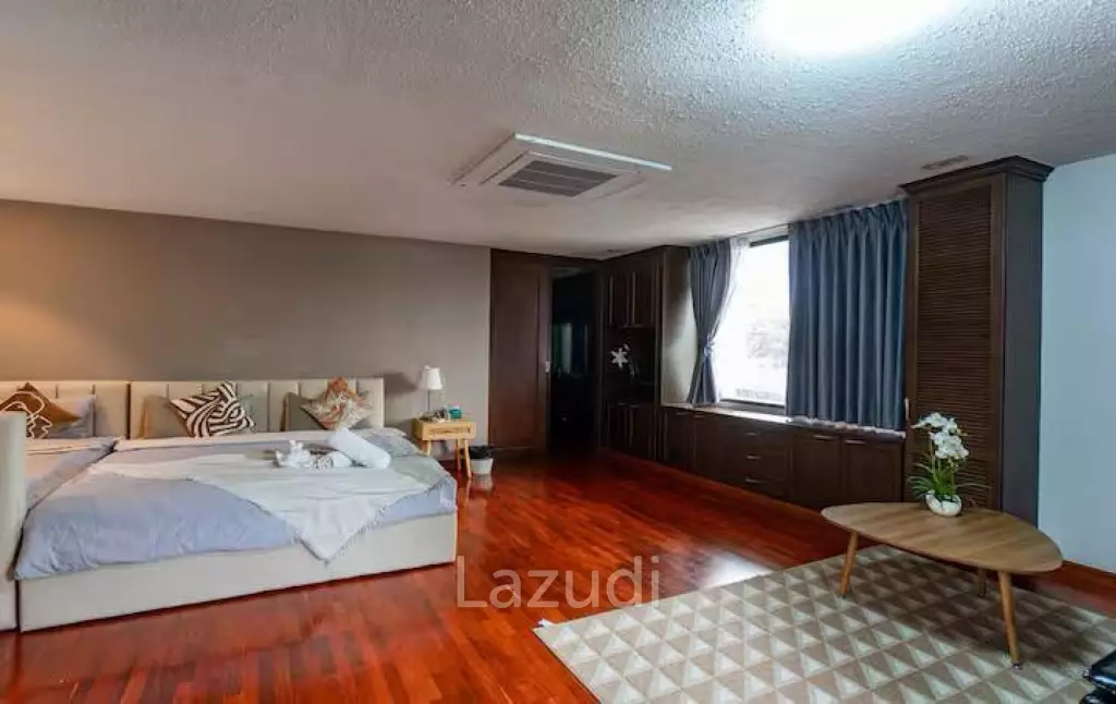5 Bed 5 Bath 456 SQ.M Noble House Thonglor 25