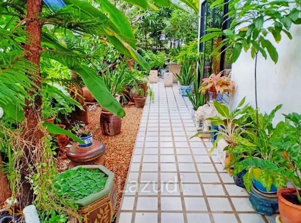 5 Bed 5 Bath 344 SQ.M Noble House Thonglor 25