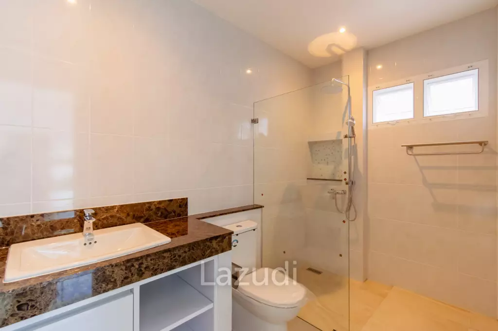 185 sqm modern pool villa in Baan Thai, Nong Kae Hua Hin