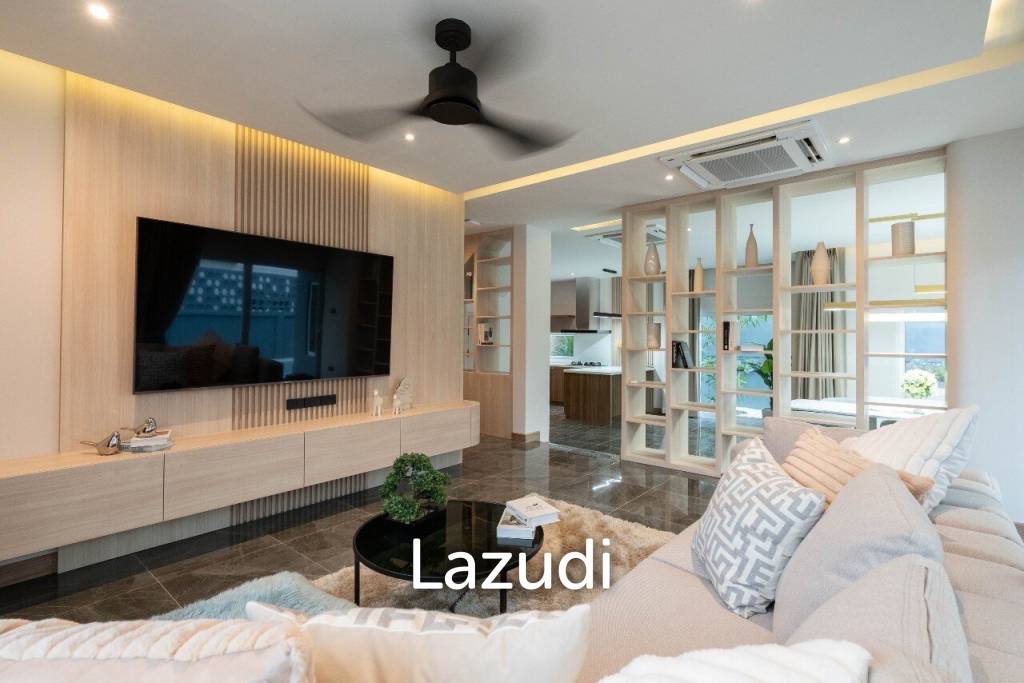 3 Bedrooms 4 Bathrooms 360 Sqm. Central Park Hill side 