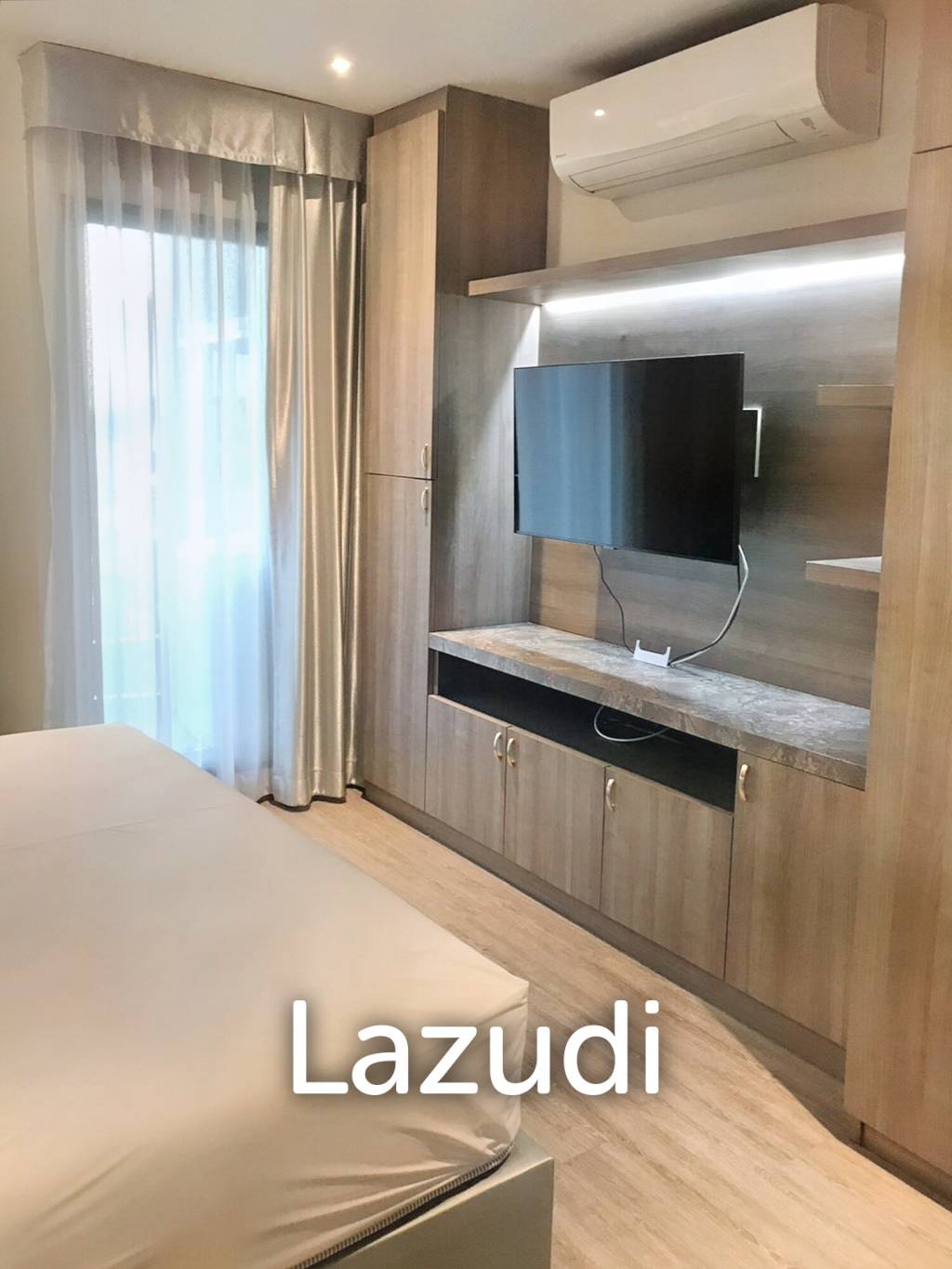 1 Bed 1 Bath 30 SQ.M. RHYTHM Ekkamai