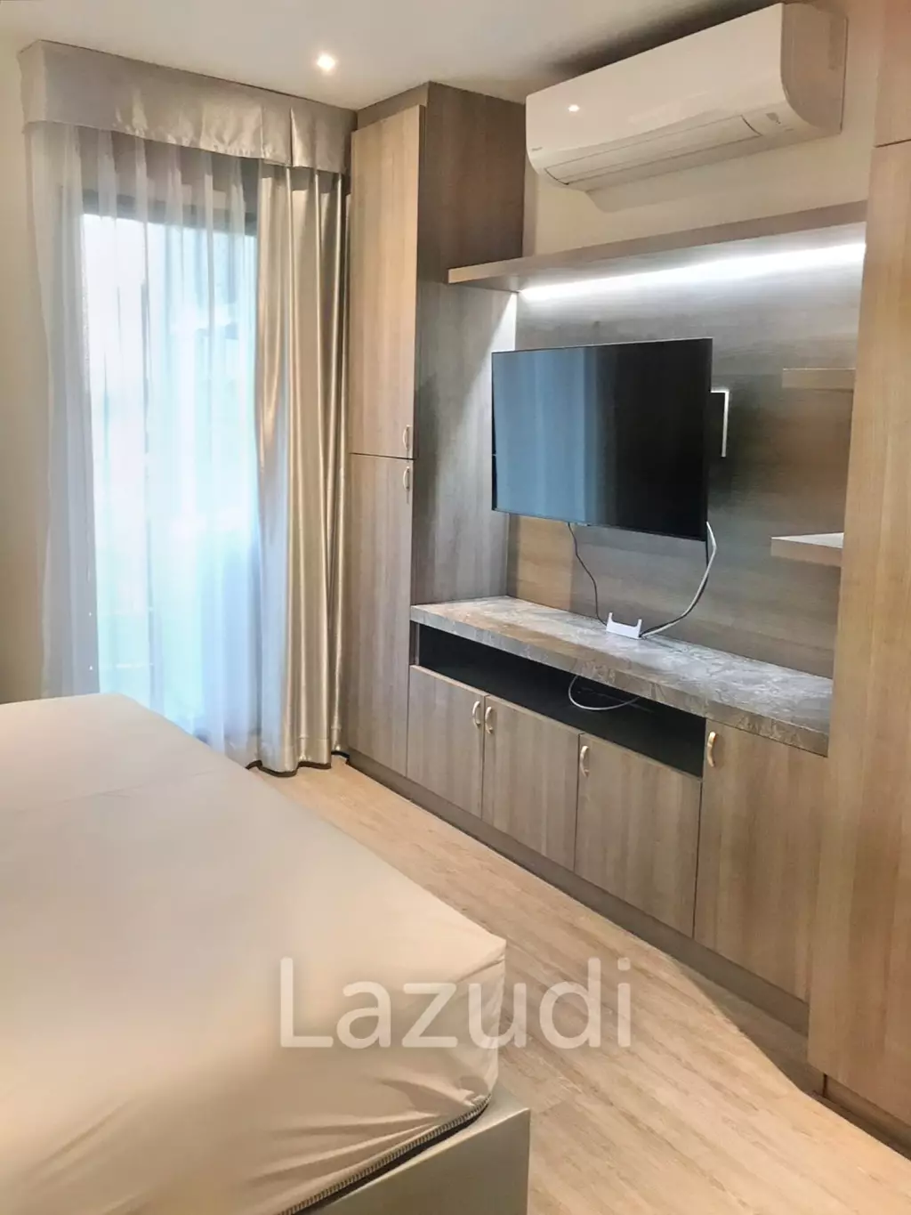 1 Bed 1 Bath 30 SQ.M. RHYTHM Ekkamai