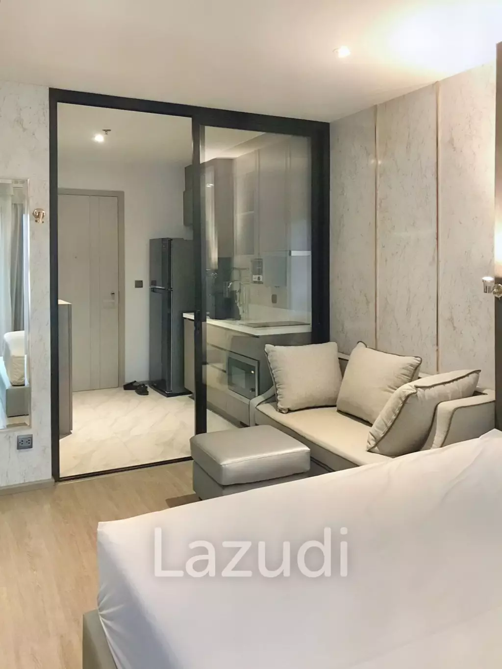 1 Bed 1 Bath 30 SQ.M. RHYTHM Ekkamai