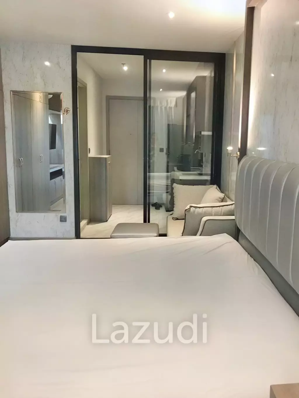 1 Bed 1 Bath 30 SQ.M. RHYTHM Ekkamai