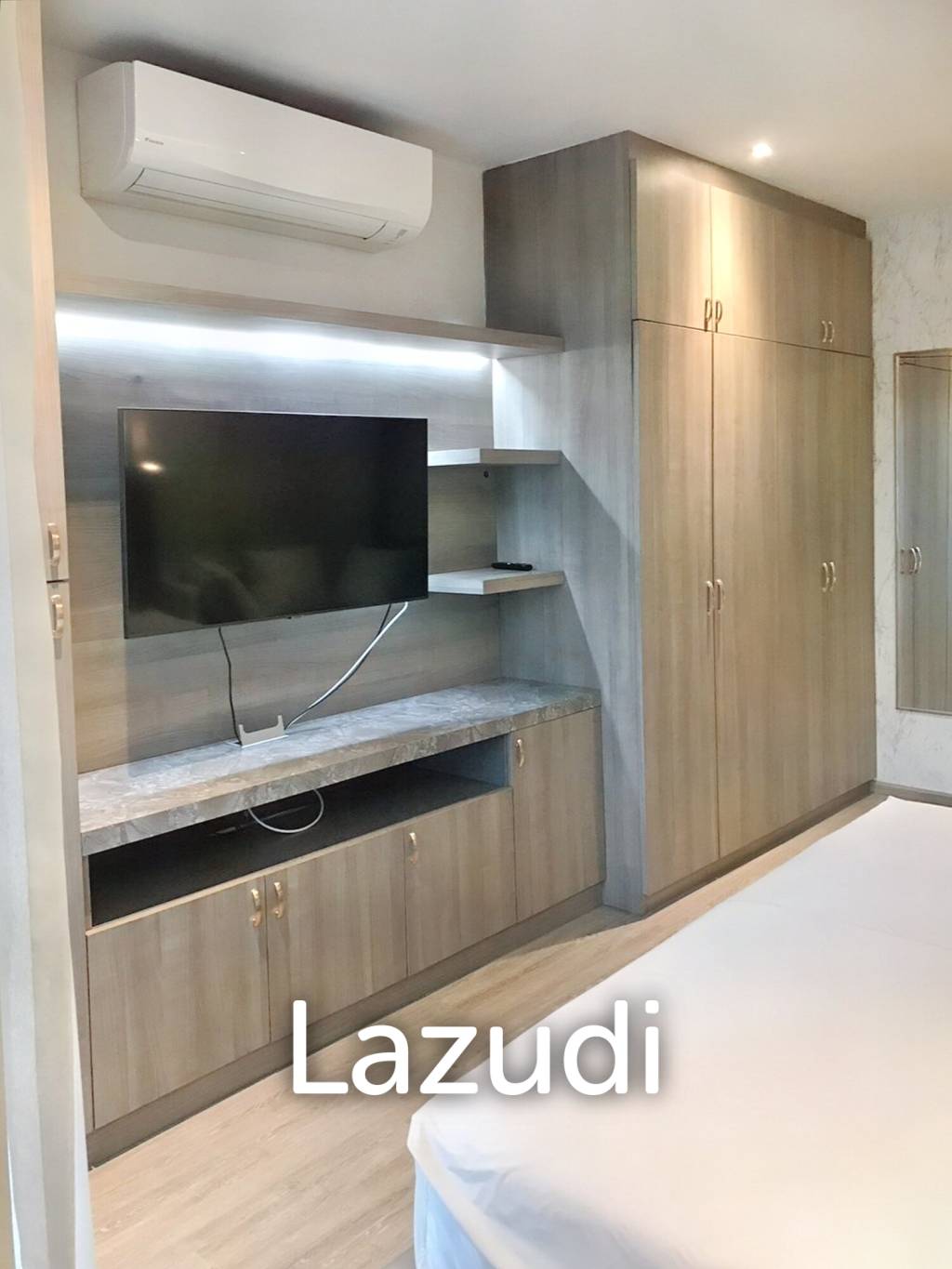 1 Bed 1 Bath 30 SQ.M. RHYTHM Ekkamai