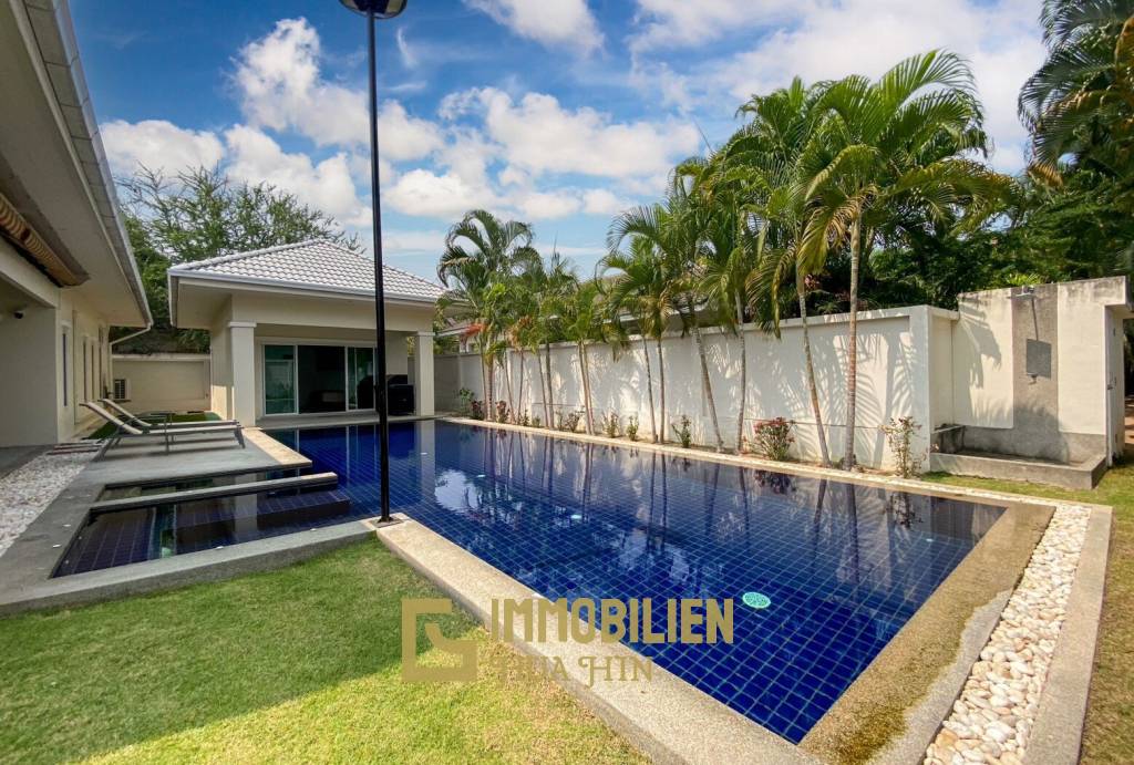 Gold A: 4 Schlafzimmer Pool Villa