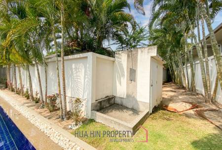 Gold A : 4 Bedroom Pool Villa For Sale