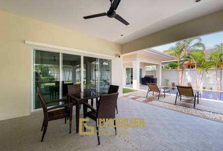 Gold A: 4 Schlafzimmer Pool Villa