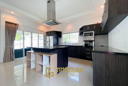 Gold A: 4 Schlafzimmer Pool Villa