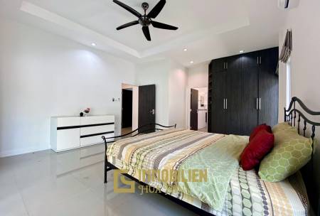 Gold A: 4 Schlafzimmer Pool Villa