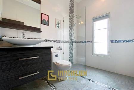 Gold A: 4 Schlafzimmer Pool Villa