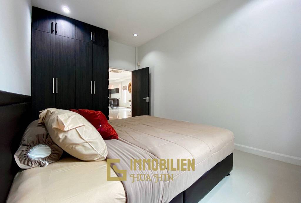 Gold A: 4 Schlafzimmer Pool Villa