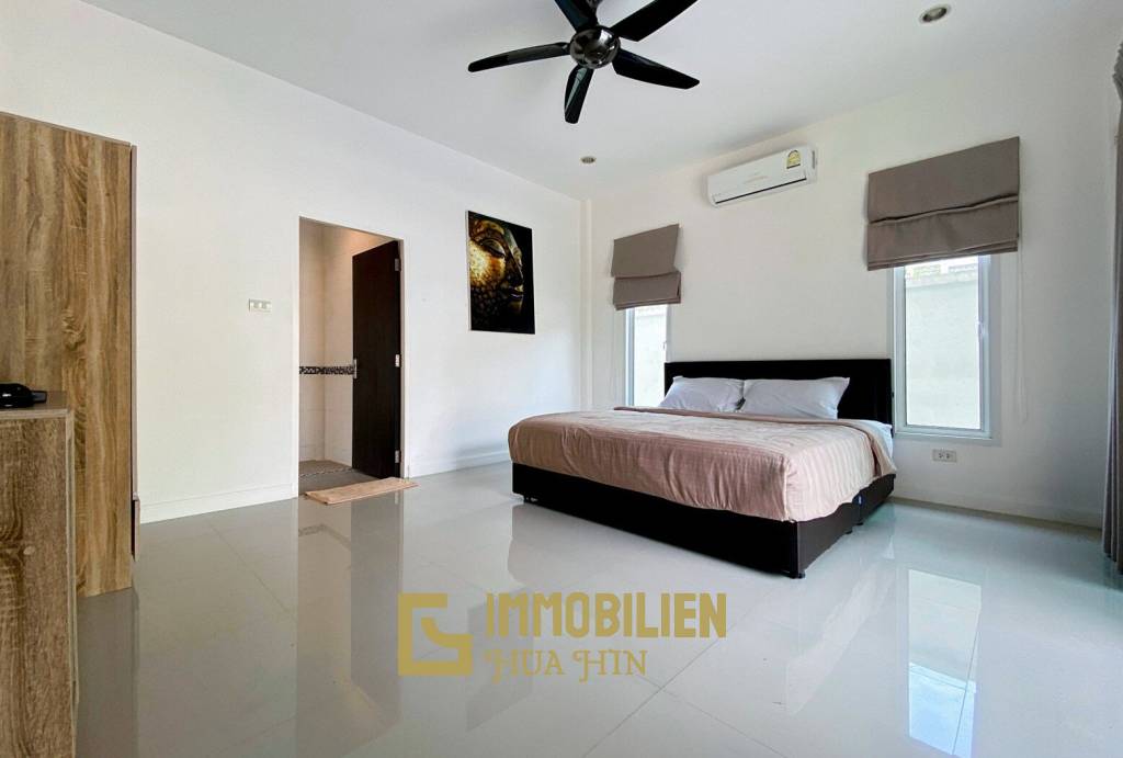 Gold A: 4 Schlafzimmer Pool Villa