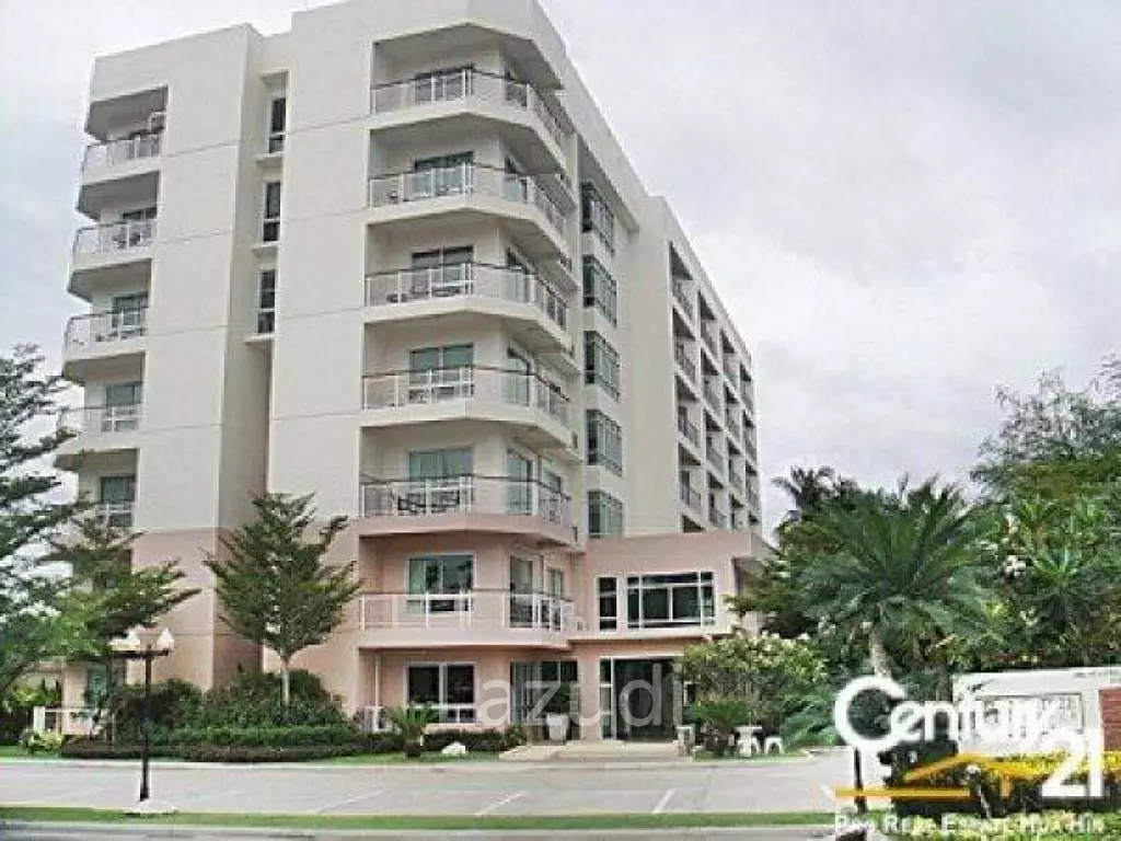 1 Bedroom Condo for sale in town