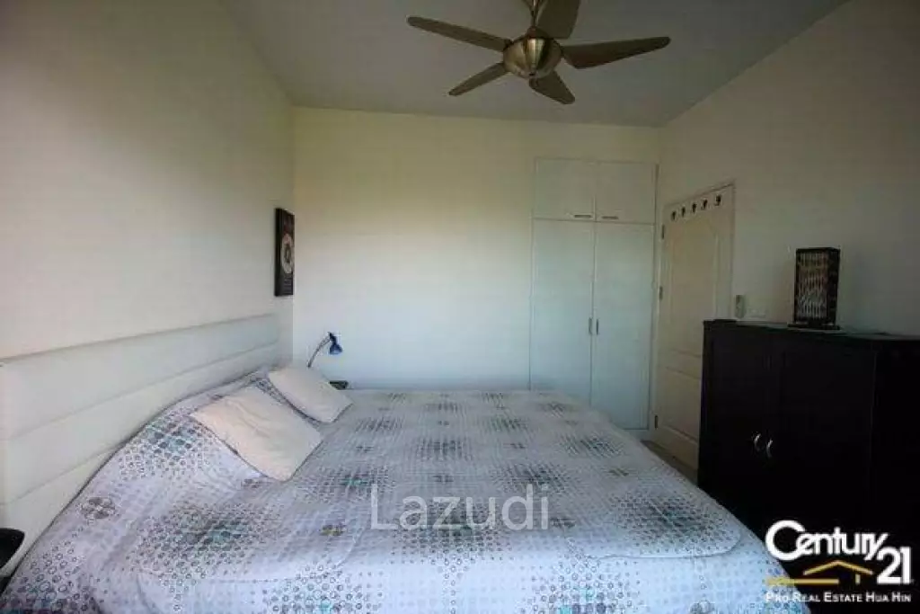 1 Bedroom Condo for sale in town