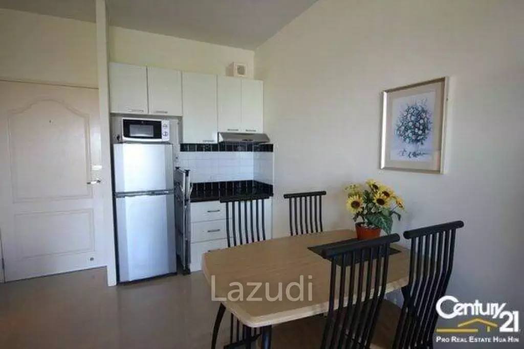 1 Bedroom Condo for sale in town