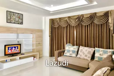 ขายบ้านหรูหลังใหญ่ขนาด 5 ห้องนอนในโรงการ