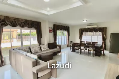 ขายบ้านหรูหลังใหญ่ขนาด 5 ห้องนอนในโรงการ