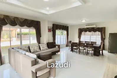 ขายบ้านหรูหลังใหญ่ขนาด 5 ห้องนอนในโรงการ